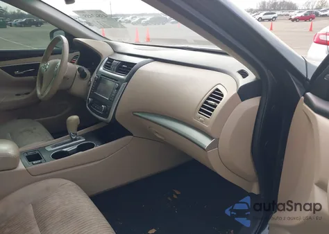 2016 Nissan Altima 2.5 Sv из США, поврежденный, VIN 1N4AL3AP0GC145871